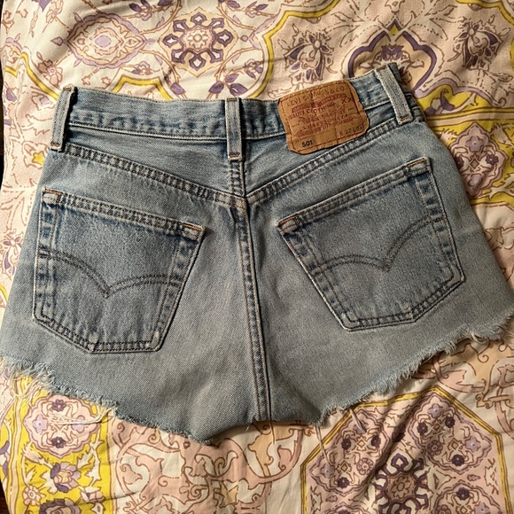 Levi Distressed Denim Shorts - Picture 2 of 4